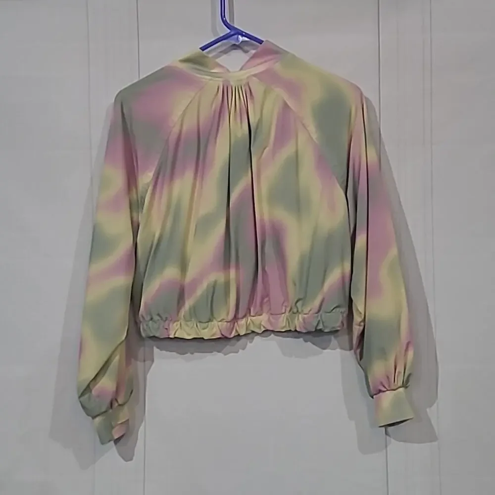Athleta Girl SZ L Windbreaker Jacket Zip Pastel Tie Dye Lined Cropped Green Pink